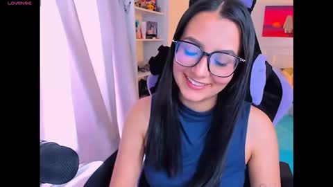 Lili online show from November 14, 9:04 pm