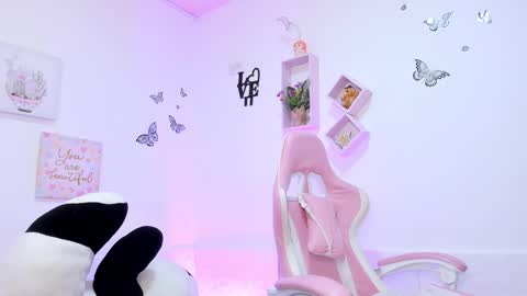 Alicia PVT OPEN online show from September 12, 3:40 am