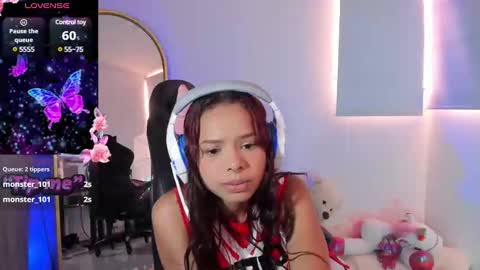 sheila smitt  online show from December 30, 8:58 pm