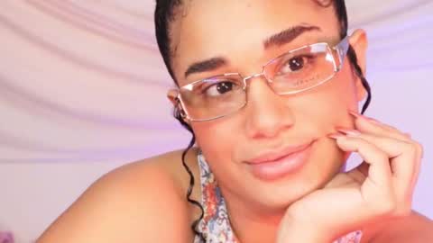 You want to talk to me more personal follow me in My Channel VIP  50 the discount       online show from March 3, 10:51 pm