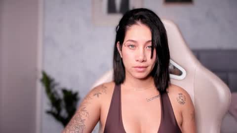 brisa  s online show from November 18, 2:51 pm