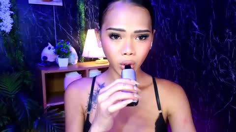 Snapshot of spoileme_babexx chatting on October 26, 8:21 am CALL ME RAINE online show from October 26, 8:21 am