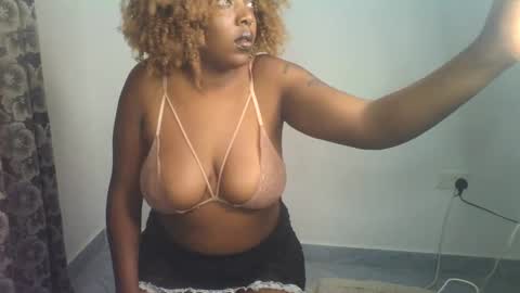 Sexy muna online show from May 31, 7:04 pm