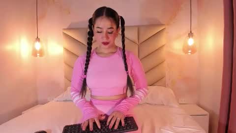 STAAR HOT online show from February 22, 11:55 am