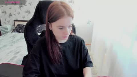 Stacey GMT5 Mo Tu We Th Fr Sa 3am -10am online show from January 16, 11:37 pm