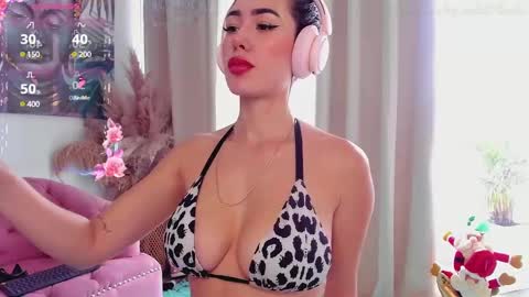 Snapshot of stacy_malibu1 chatting on December 29, 3:57 pm TWstacymalibu110 online show from December 29, 3:57 pm