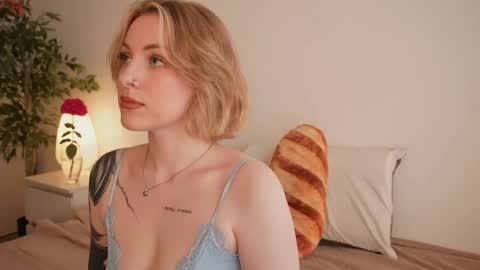 Kristina online show from April 15, 1:33 pm