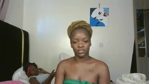 lia online show from January 16, 12:01 pm