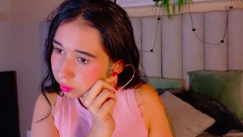 M O O N  online show from June 17, 2:57 am