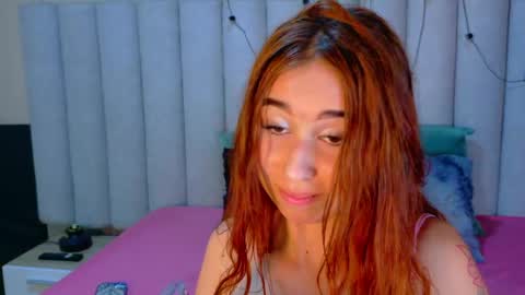 M O O N  online show from May 5, 2:58 am