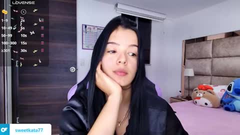 Stefany online show from May 2, 11:52 pm