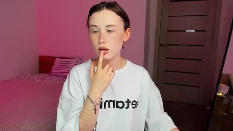 stella_sunny online show from November 2, 12:47 am