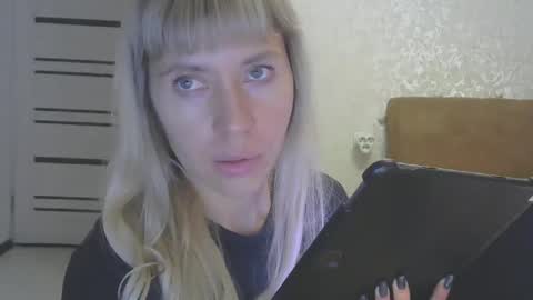 stella_walters online show from November 2, 9:51 pm
