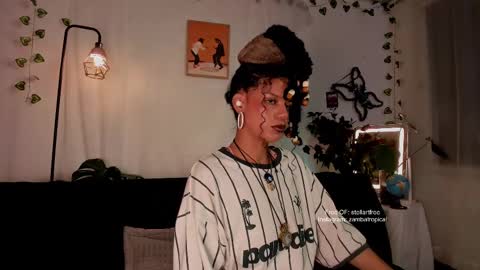 stellart_ online show from February 24, 3:42 am