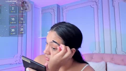 Snapshot of stephania_diamond chatting on January 18, 6:32 pm         online show from January 18, 6:32 pm