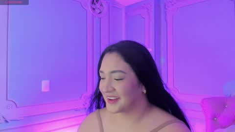Snapshot of stephania_diamond chatting on December 27, 2:25 am         online show from December 27, 2:25 am