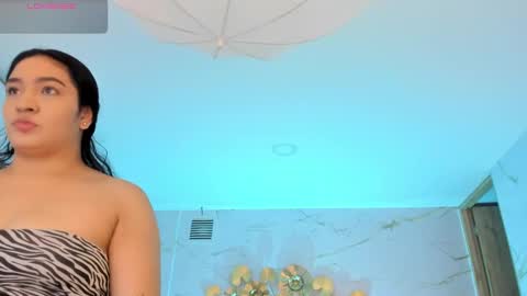 Snapshot of stephania_diamond chatting on March 7, 2:15 am         online show from March 7, 2:15 am