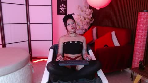 Stephanie online show from November 23, 5:21 am