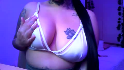 Stephanie hot99  online show from March 6, 7:03 am