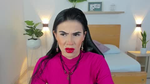 S T E P H A N Y A online show from February 4, 12:11 pm