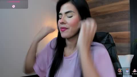 S T E P H A N Y A online show from January 6, 9:07 pm