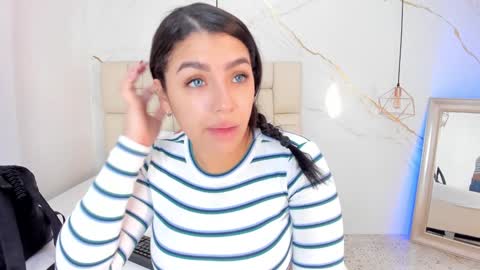 Stefanny online show from January 27, 9:55 pm