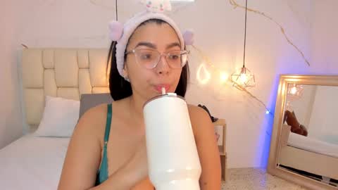 Stefanny online show from March 4, 10:16 pm