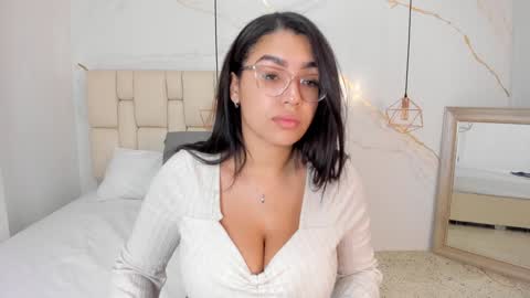 Stefanny online show from January 24, 9:47 pm