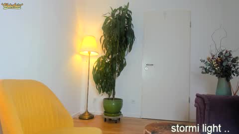 Stormi online show from September 18, 8:18 pm