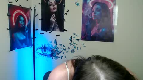 Amalia online show from October 15, 4:20 pm