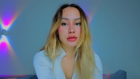 Tati and Lola online show from April 5, 5:06 am