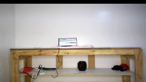 streetlioness online show from March 27, 8:26 am