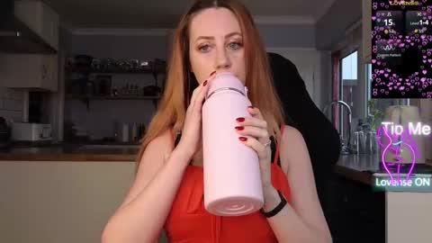 Amorina online show from March 8, 2:10 pm