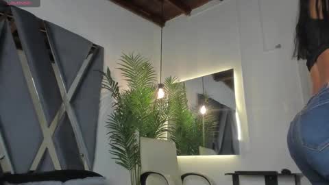 Alexa   online show from February 24, 11:08 am