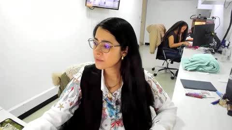 studcb_ online show from March 4, 7:54 pm