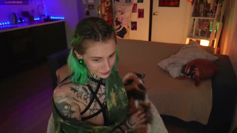 succubus_66 online show from December 28, 10:03 am