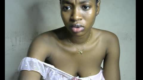 Bella online show from November 23, 4:19 pm