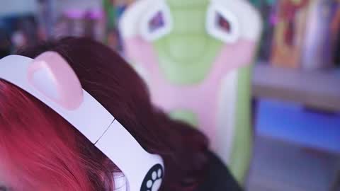 sugar online show from March 11, 8:31 pm