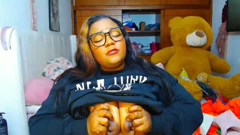 Cami   Back in 2 hours online show from February 21, 7:01 am