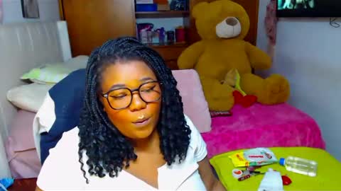 Cami   Back in 2 hours online show from December 17, 7:29 am