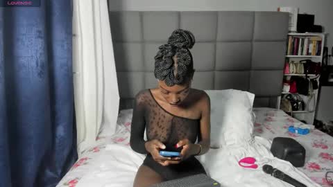 suhaila_suu online show from February 26, 1:04 am