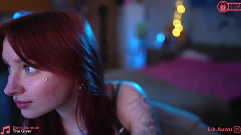 Snapshot of suk_ki chatting on January 29, 4:05 am Lika ginger  Jessy blond   online show from January 29, 4:05 am