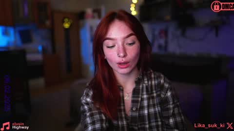 Snapshot of suk_ki chatting on February 6, 12:54 am Lika ginger  Jessy blond   online show from February 6, 12:54 am