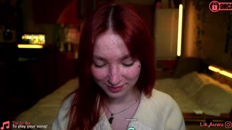Snapshot of suk_ki chatting on December 12, 2:59 am Lika ginger  Jessy blond   online show from December 12, 2:59 am