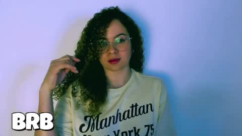 Snapshot of sultrysecrets_ chatting on September 19, 7:35 pm Ann online show from September 19, 7:35 pm