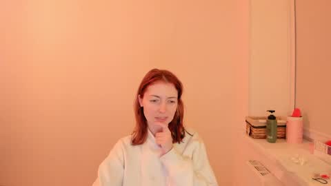 Summer Preston online show from May 29, 1:03 am