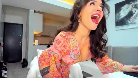 Summersunset online show from January 14, 3:50 pm