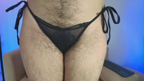 Aillyn Perez online show from April 14, 5:02 pm