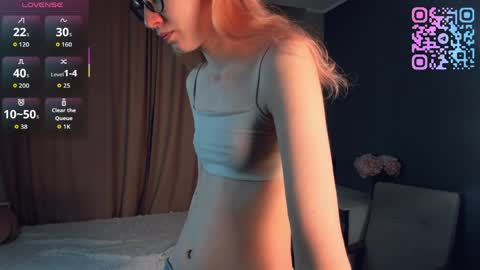 Kiki online show from April 6, 1:05 am