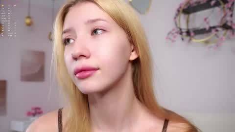 Lily online show from March 9, 3:26 pm